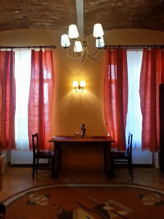 Brasov Apartment In Historic Center Oda fotoğraf